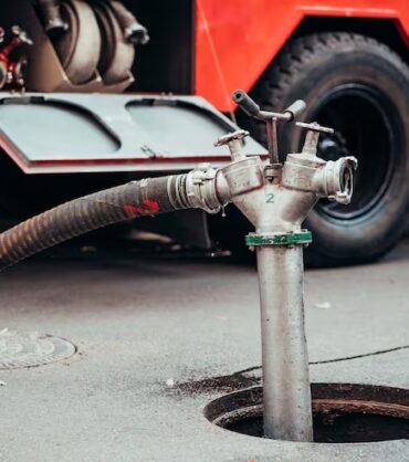 imgi_9_fire-hydrant-use-structure-fire_1153-4467